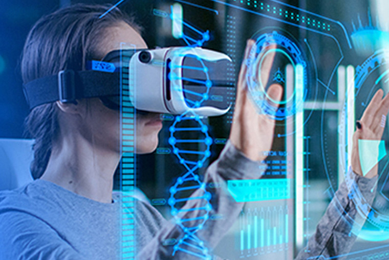 primer plano de mujer con gafas de realidad virtual