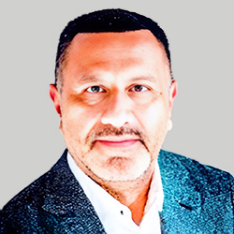 Javier Cazares Aguilar headshot