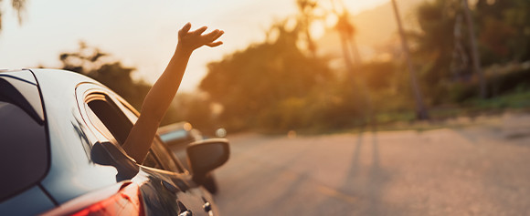 Nyt vinden fra komforten i bilen