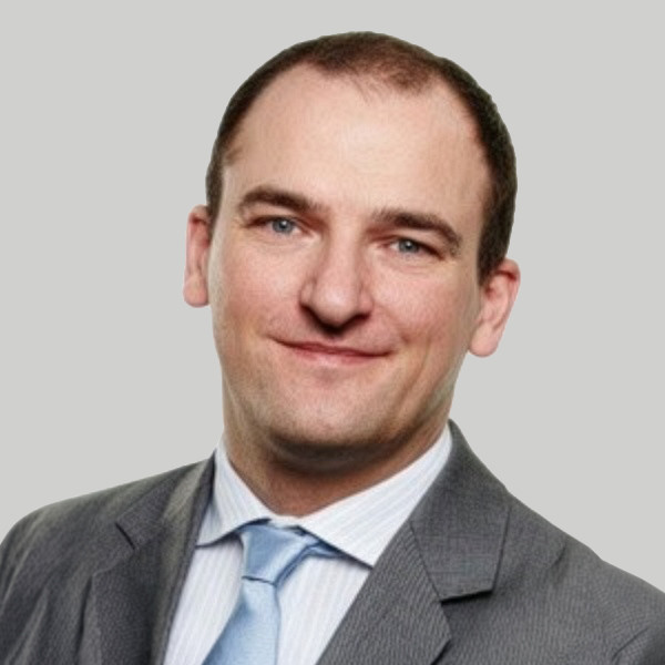 Dirk Ilius headshot