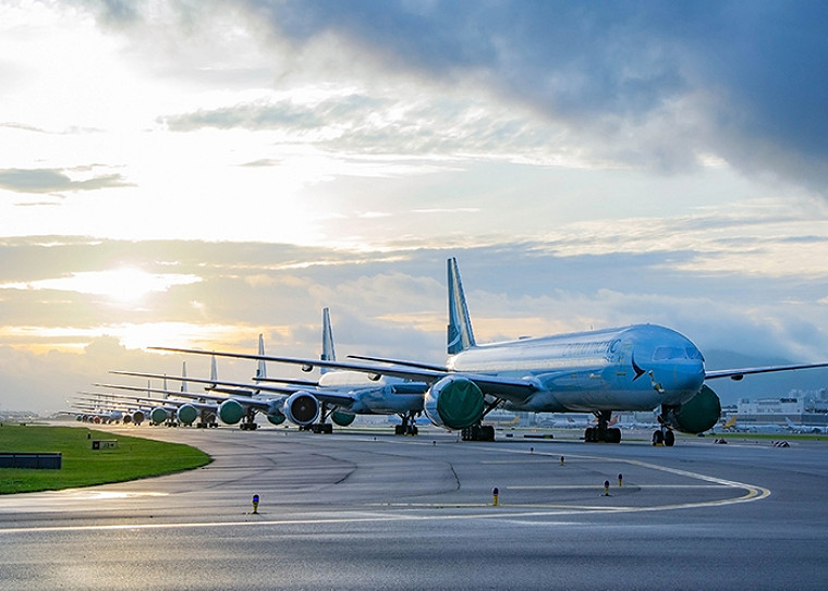 Flights lining up before take-off