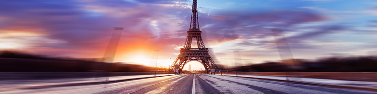 Sunrise in Paris, with Eiffel Tower