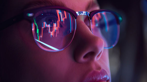 A close up view of woman wearing eye glasses