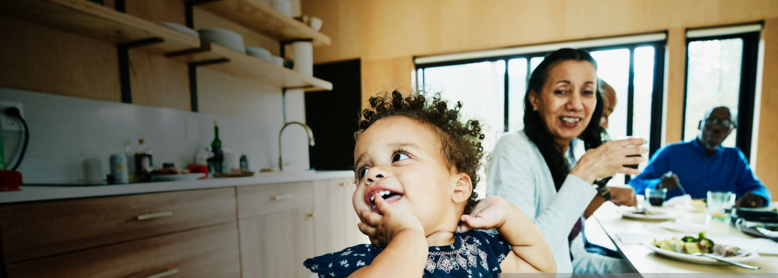 enfant à table