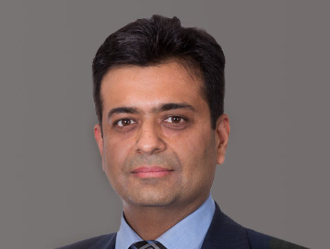 Manoj Mehta headshot