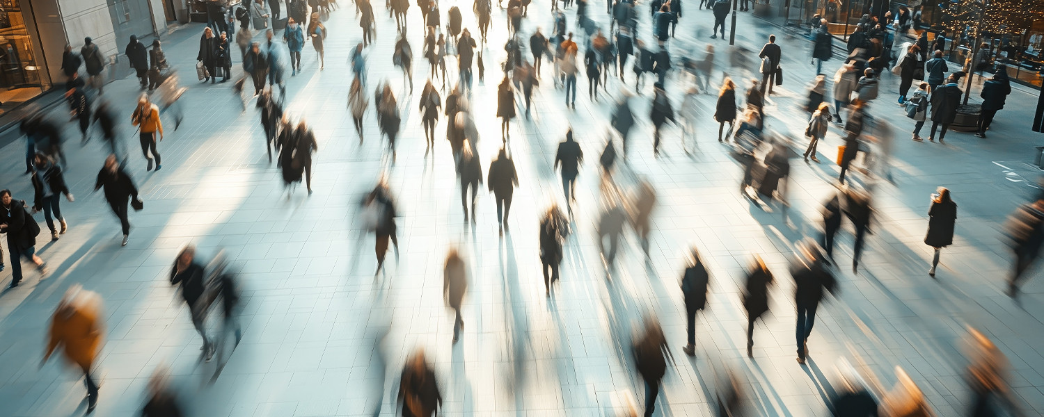 espacio lleno de gente 